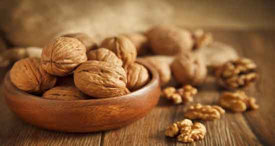 گردو برای نوزاد ۱۱ ماهه و از چه سنی می توان به نوزاد مغز گردو داد گردو برای نوزاد ۱۱ ماهه ؛ از چه سنی می توان به نوزاد مغز گردو داد