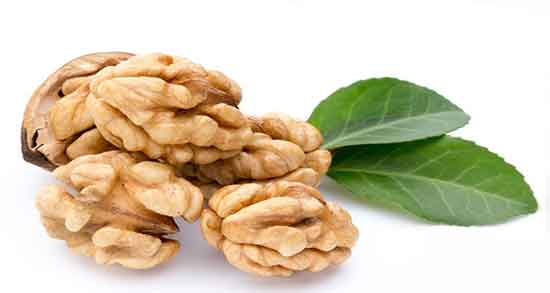 گردو و سرماخوردگی و ویتامین C موجود در مغز گردو باعث درمان سرماخوردگی گردو و سرماخوردگی ؛ ویتامین C موجود در مغز گردو باعث درمان سرماخوردگی