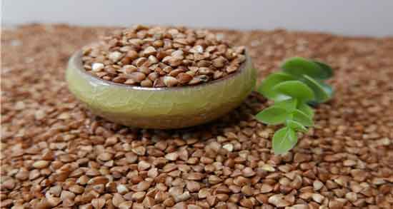 گندم سیاه را از کجا تهیه کنیم و روش تهیه و مصرف گندم سیاه گندم سیاه را از کجا تهیه کنیم ؛ روش تهیه و مصرف گندم سیاه