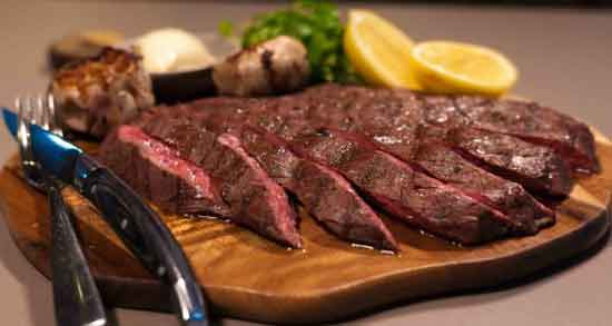 گوشت شترمرغ و خواص ؛ آشنایی با خواص درمانی و دارویی مصرف گوشت شترمرغ گوشت شترمرغ و خواص ؛ آشنایی با خواص درمانی و دارویی مصرف گوشت شترمرغ