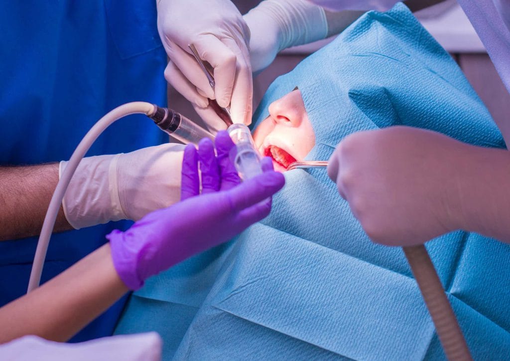 علائم و درمان کیست دندان علائم و درمان کیست دندان