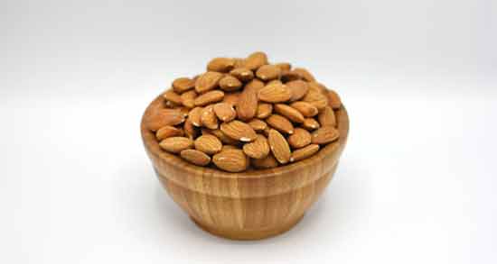 بادام و لاغری شکم و خاصیت چربی سوزی مصرف بادام برای لاغری شکم بادام و لاغری شکم ؛ خاصیت چربی سوزی مصرف بادام برای لاغری شکم