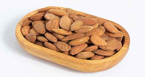 فواید بادام درختی در بارداری و پیشگیری از یبوست دوران بارداری با خوردن بادام درختی فواید بادام درختی در بارداری ؛ پیشگیری از یبوست دوران بارداری با خوردن بادام درختی