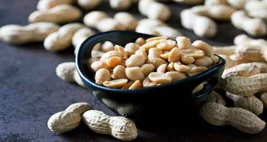 فواید بادام زمینی برای پوست و کاهش چین و چروک پوست با مصرف بادام زمینی فواید بادام زمینی برای پوست ؛ کاهش چین و چروک پوست با مصرف بادام زمینی